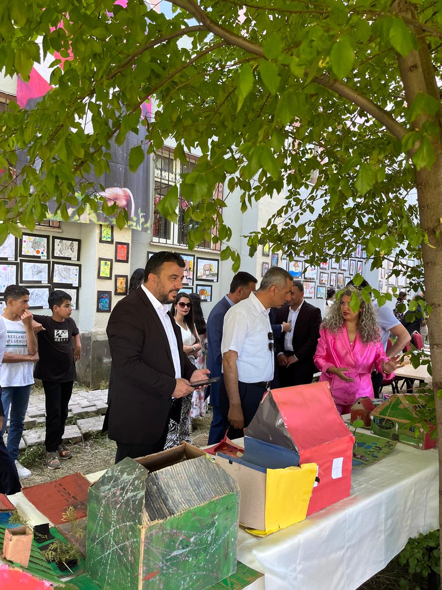 mahir_bar's tweet photo. Sungu Mimar Sinan Ortaokulunun düzenlediği Teknoloji Tasarım ve Resim Sergisinin açılışına katıldık.
Okul Müdürümüz Erkan Güngör'ün şahsında emek veren öğretmen ve öğrencilerimizi tebrik ediyorum.
Başarılarının devamını diliyorum.
@_aliyalcin_ https://t.co/grgl0DazUx