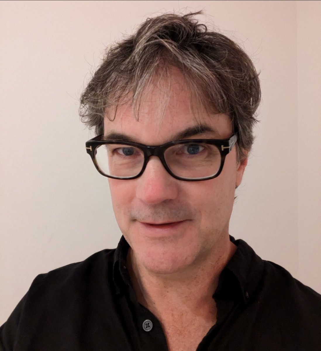 The OSI is thrilled to have Bryan Wagner join the OSI 2024 faculty and eagerly awaits his workshop with Jeannine DeLombard on Legal Personhood, Police and Civil Rights Activism!

Read more about Bryan here:

osi.uni-osnabrueck.de/2024/06/05/int…