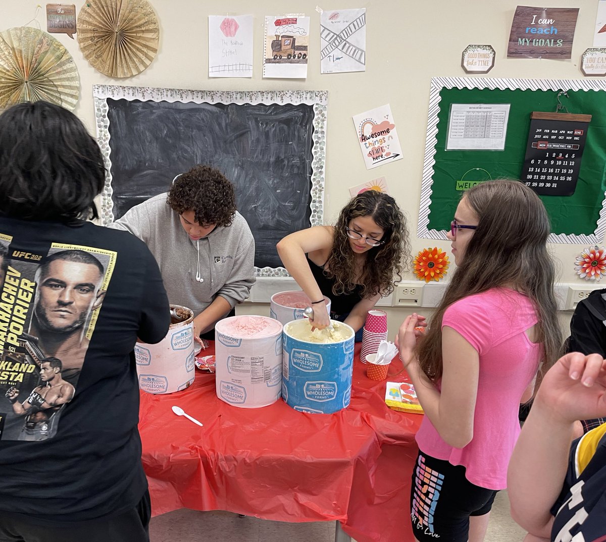 Mandy Colangelo tweet media