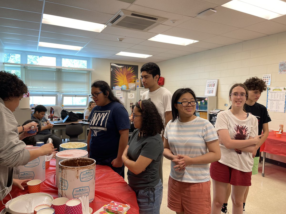 Mandy Colangelo tweet media