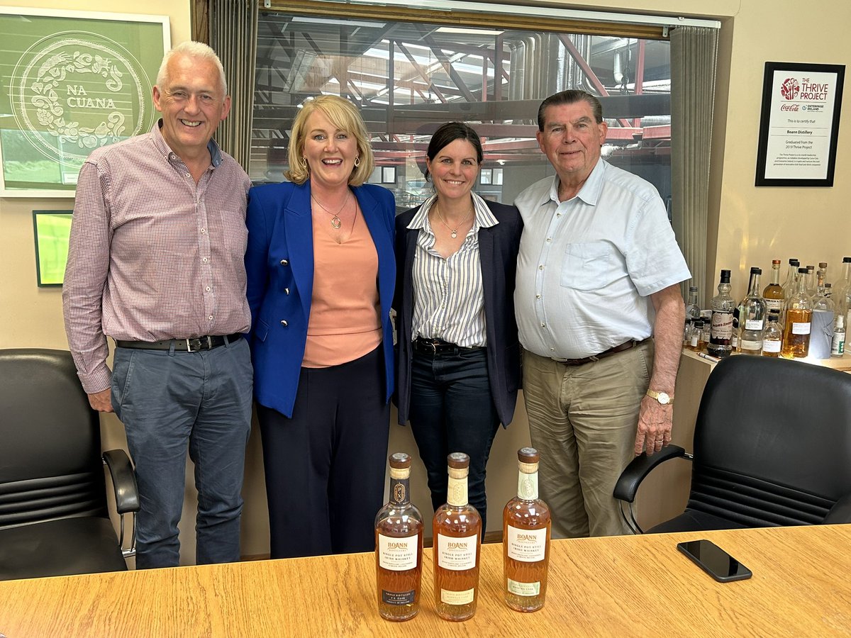 Great progress in Drogheda, Co. Meath @BoannDistillery with <a href="/DrogTidyTown/">Drogheda Tidy Towns</a> and <a href="/meathcoco/">Meath County Council</a> 🌟 Discussed investment, climate action, supporting local businesses, art and transport improvements. Change is happening! #Drogheda #CommunityChange