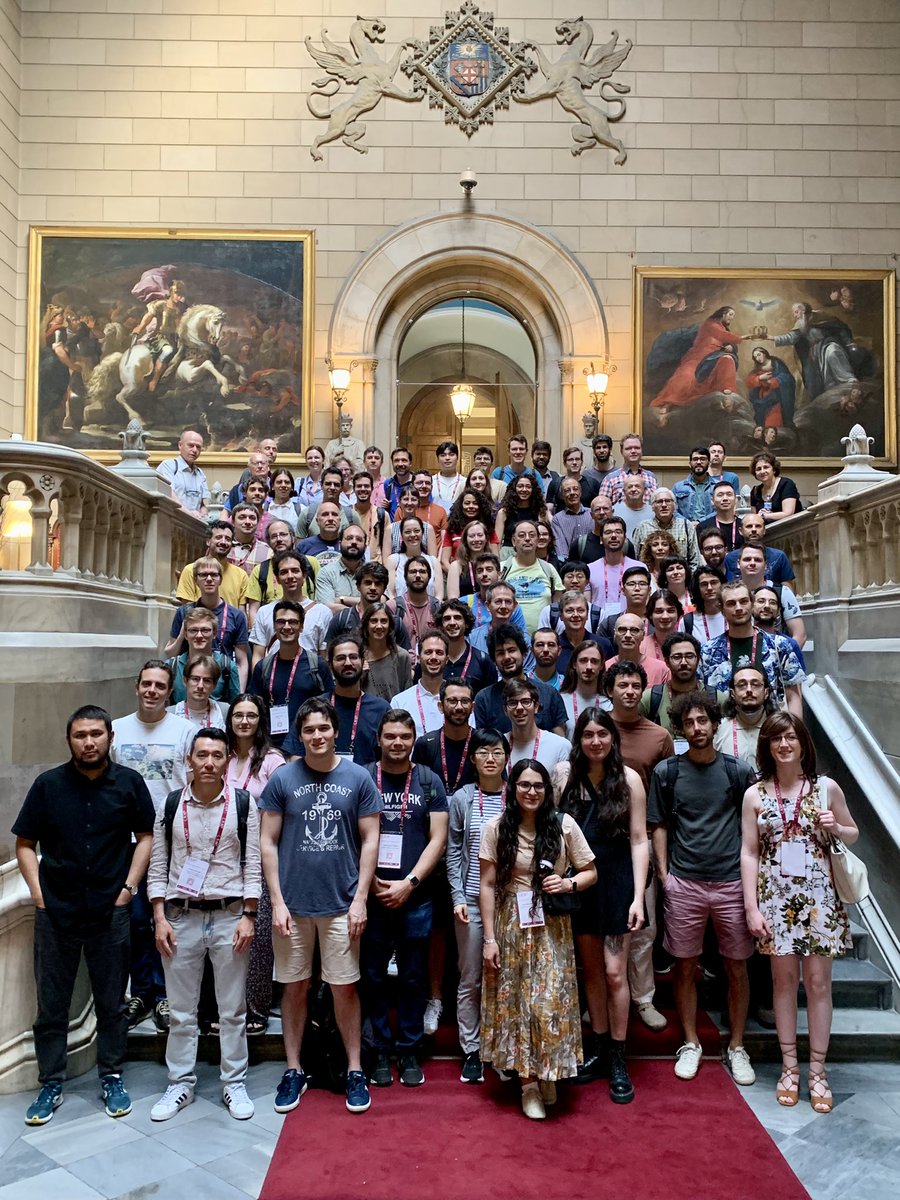 MatesInfoUB's tweet photo. 📸 Fins divendres, diversos espais de la Facultat acullen la 4a edició de les Jornades d’Anàlisi de Barcelona (#BAC24), una activitat satèl·lit del 9è Congrés Europeu de Matemàtiques (ECM).
➡️ Més informació: https://t.co/dn8hp5ZEOT https://t.co/GiGr80Esyv