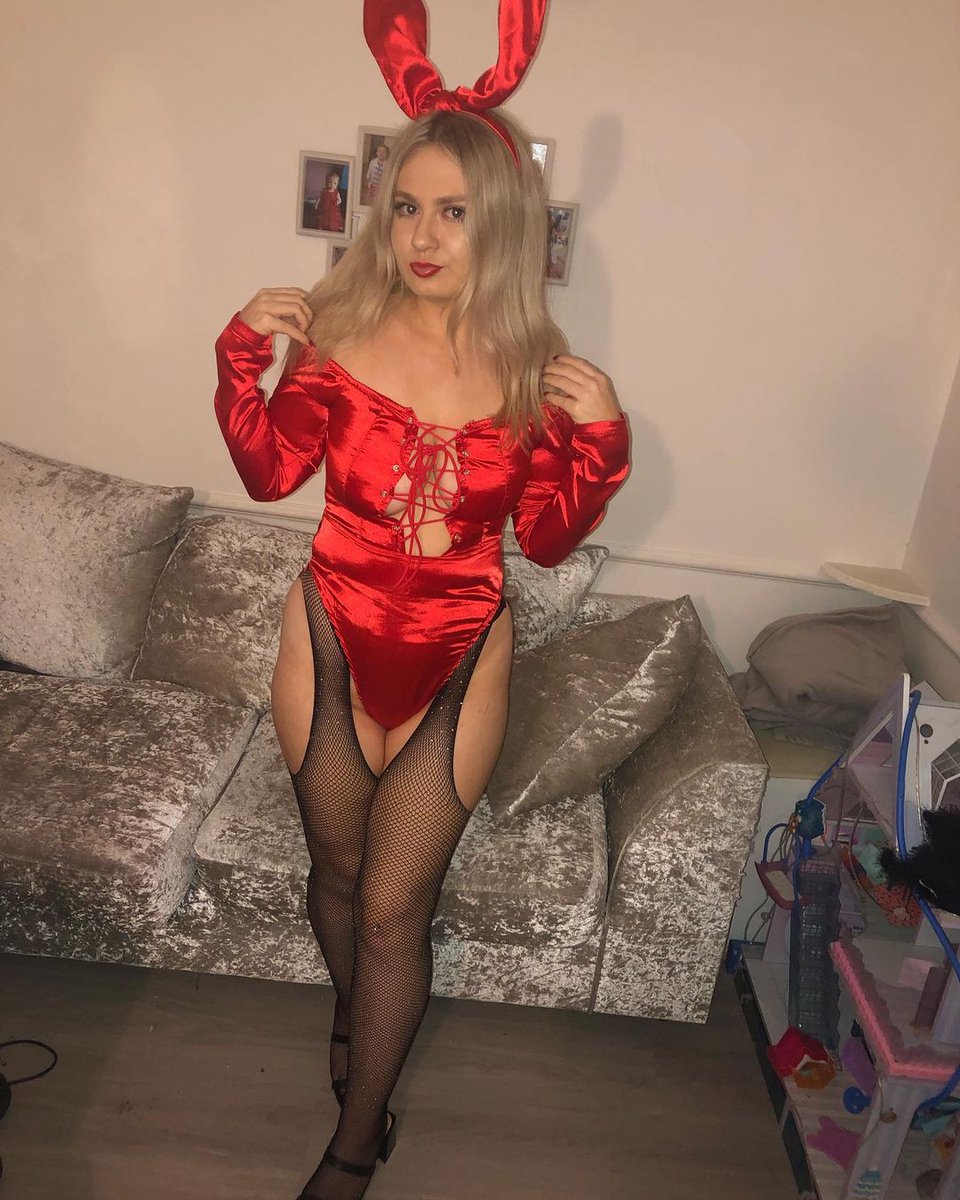 UkSluts699's tweet photo. Slut bunny Leah 

#cumtribute #cocktribute #wanktribute #wankchat #wankbattle #goon #horny #nolimits #gooner #celebs #cuck #perv #teen #slut #ukteen #wank #milf #chav #submission #pokies #piercing #tight #teen #sexy #cum #tits #ass #bbw #slag #shiny #uk https://t.co/XqpJMdrS7T