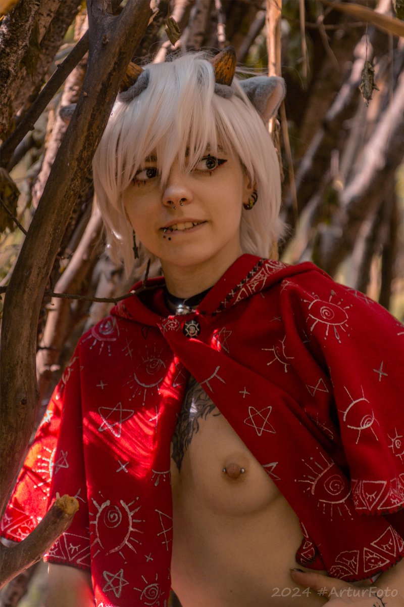 Blue_Formalin_'s tweet photo. Cute little lamb 

#nude #nsfw #Cosplay #cultofthelamb https://t.co/sabT9YHZXl