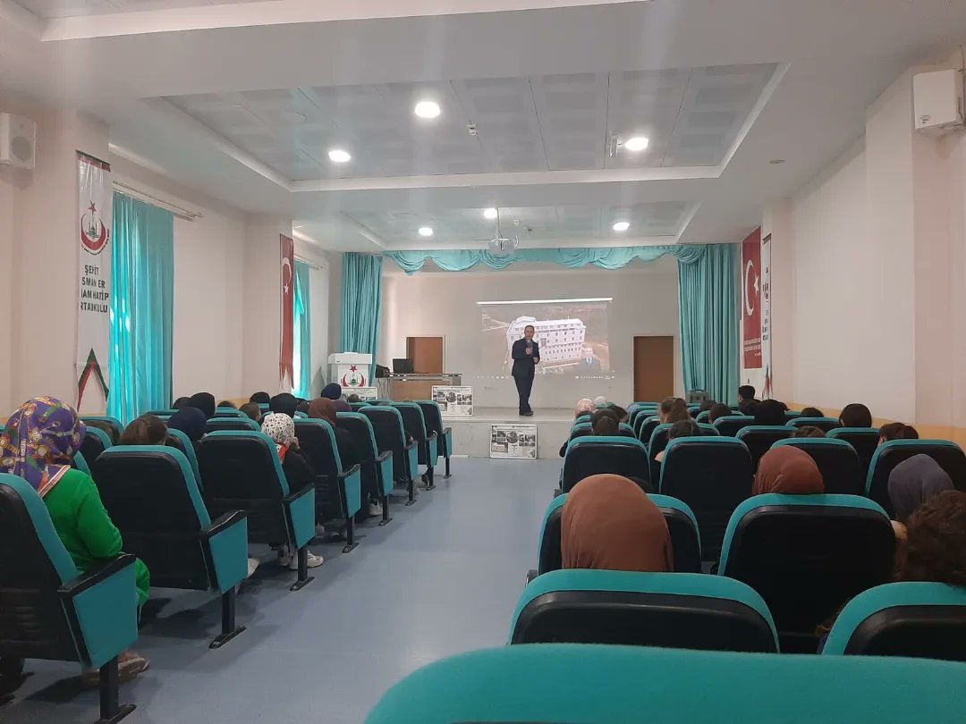 Yeşilkent Kumralabdal Yatılı Hafızlık Kız Kur’an Kursu tanıtımı gerçekleştirildi.

Osmaneli ilçesinde bulunan Anadolu İmam Hatip Ortaokulu öğrencilerine Yeşilkent Kumralabdal Yatılı Hafızlık Kız Kur’an Kursu tanıtımı gerçekleştirildi.