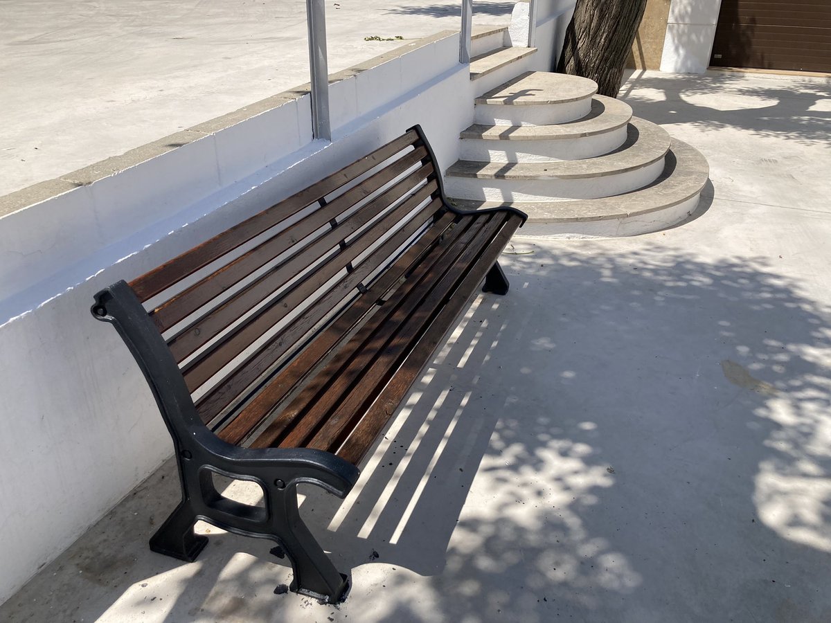 Restaurem els bancs de #Vinallop