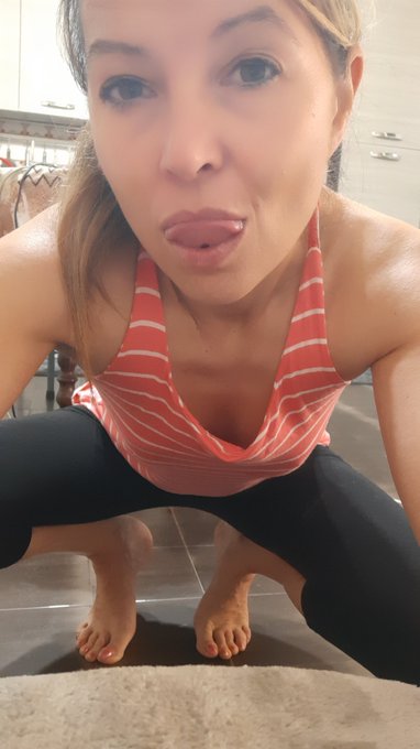Buon pranzetto 😋💋https://t.co/qmf2AMCcki?  A pi&ugrave; tardi monelli❤ https://t.co/bb0ZiFBWAc