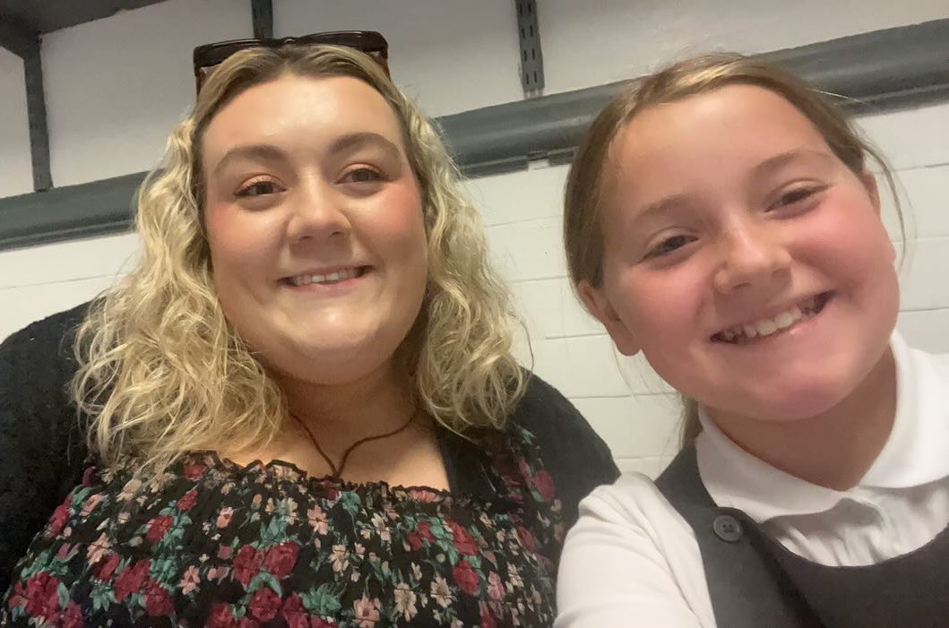 Miss Liney tweet media