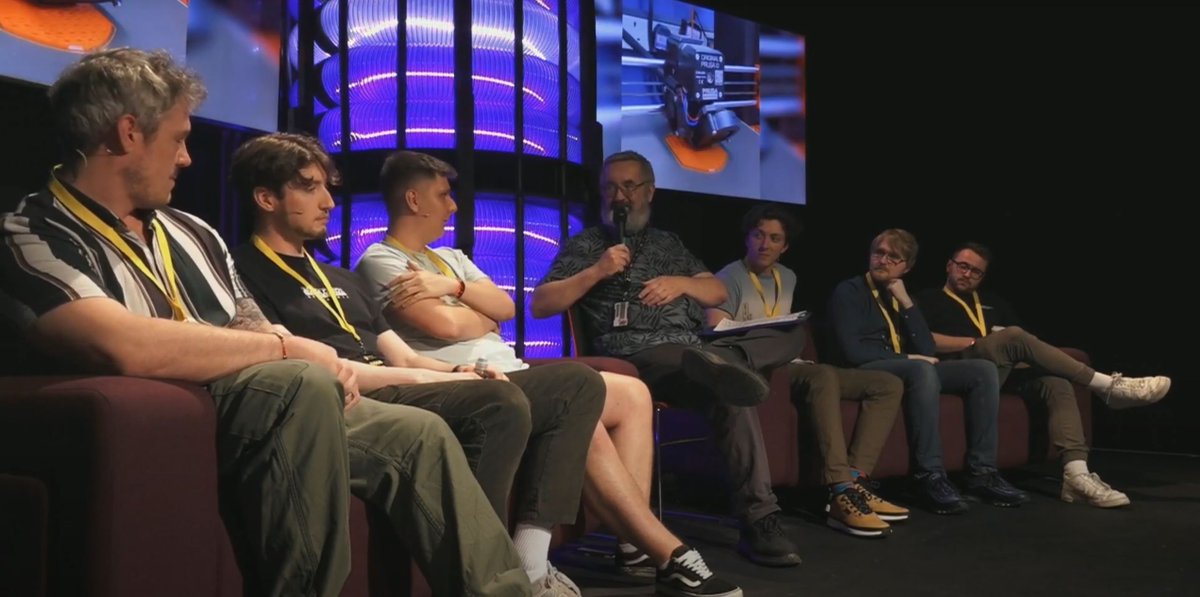 atkaygee's tweet image. Recently invited down to @FalmouthUni to take part in their annual @Falmouthgames expo. Alongside networking and folio reviews, I featured on the 'Working In Games' panel offering general insight into industry affairs. A short but sweet one!
twitch.tv/videos/2154135…