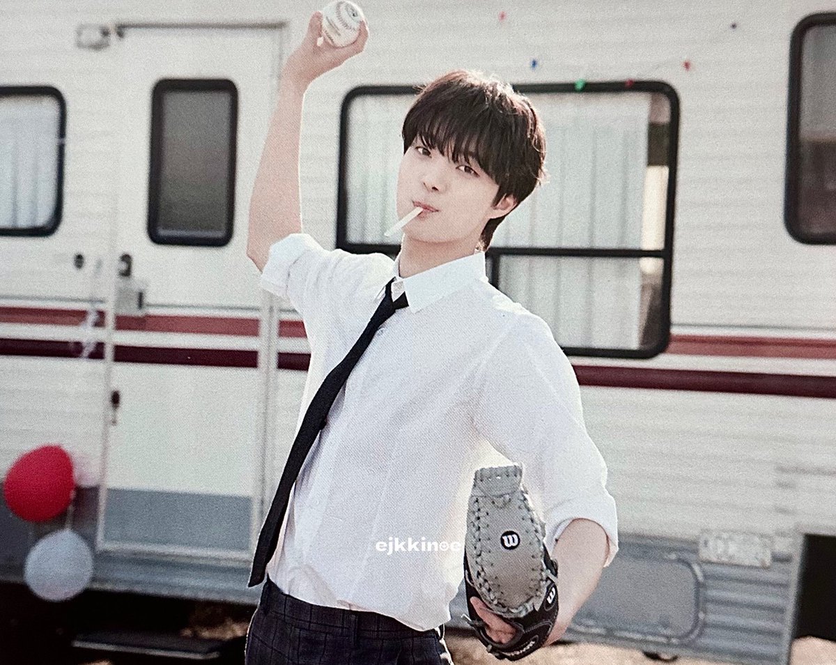 변대리 야구 좀 하나봐??
아ㅎㅎ네조금..
(변대리: 고교야구 최동원상 출신)