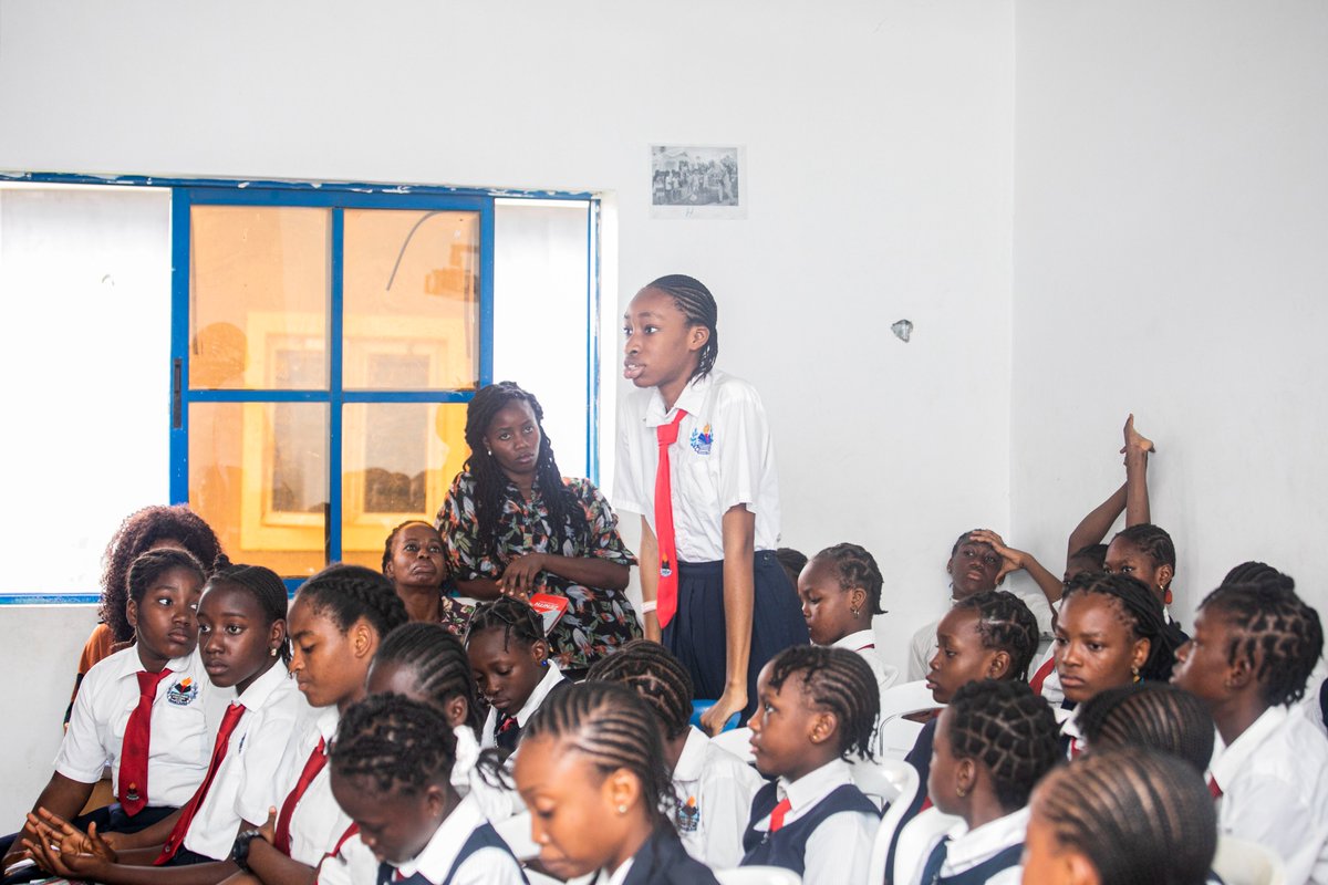 Overcomers International College in Lugbe to address critical issues around menstrual health and hygiene. With the female students, we had open discussions about:  
💡Pubertal changes and menstruation 
💡Menstrual Hygiene Management.
💡Debunking common myths and misconceptions