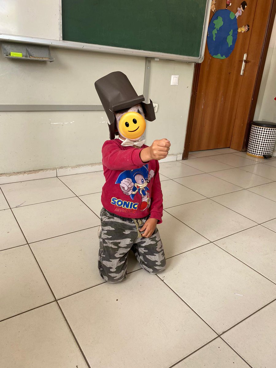 ArpacayO's tweet photo. Dilimizin Zenginlikleri Projesi kapsamında eylem planına uygun olarak farklı sınıf kademelerinde çeşitli etkinlikler yapıldı. Mayıs ayında yapılan etkinliklere ait bazı kareler:
📚🎭✍️💭
@yakupyildiz024 @horasan_c @Erzurum_Mem @horasanmem25 @s__karakurt https://t.co/Qxkt34xtf0