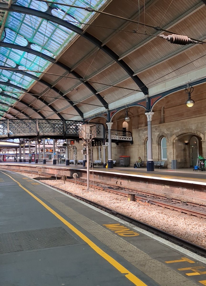 H_gavillet's tweet photo. Glasgow! I'm coming!
#ECFS2024 #ECFSglasgow https://t.co/eKT4ouEaUX