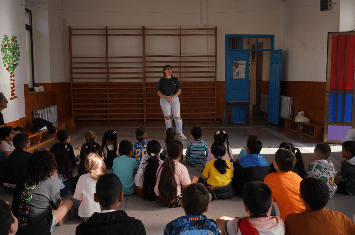 news_zamora's tweet photo. Un centenar de escolares zamoranos participan en el Tour Vida a la Tierra 2024 de Land Life para el Día del Medio Ambiente 
https://t.co/Tz3tsK0swF https://t.co/hNmQXV74SV