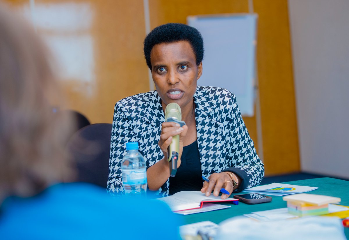 CityofKigali's tweet photo. Today, the City of Kigali, in collaboration with the African Development Bank (AfDB), convened a stakeholders meeting to discuss the priority areas for Kigali over the next 5 to 10 years. The goal is to make Kigali more climate-resilient, livable, and productive. https://t.co/QV9WcFuQE8