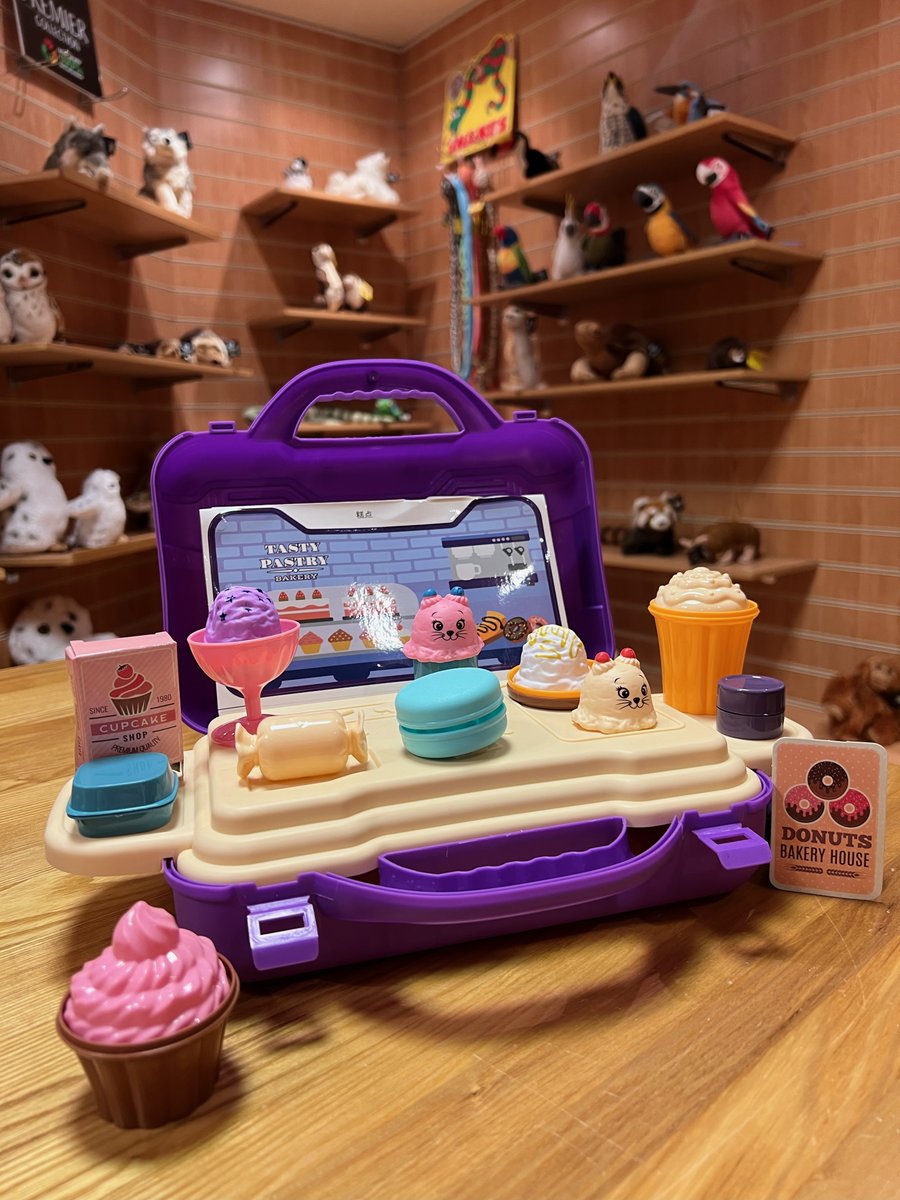 ArkToys1's tweet photo. Are you wondering how to entertain the children for long journeys ?
Well our travel toys may be just what you need as they are perfect for on the go ! 
Get in touch to find out more 01704 505550 
#arktoys #arktoyscollection #arktoystravel #summer #2024 🦓🦌🦒🐪🐄 https://t.co/1f71cdGLHx