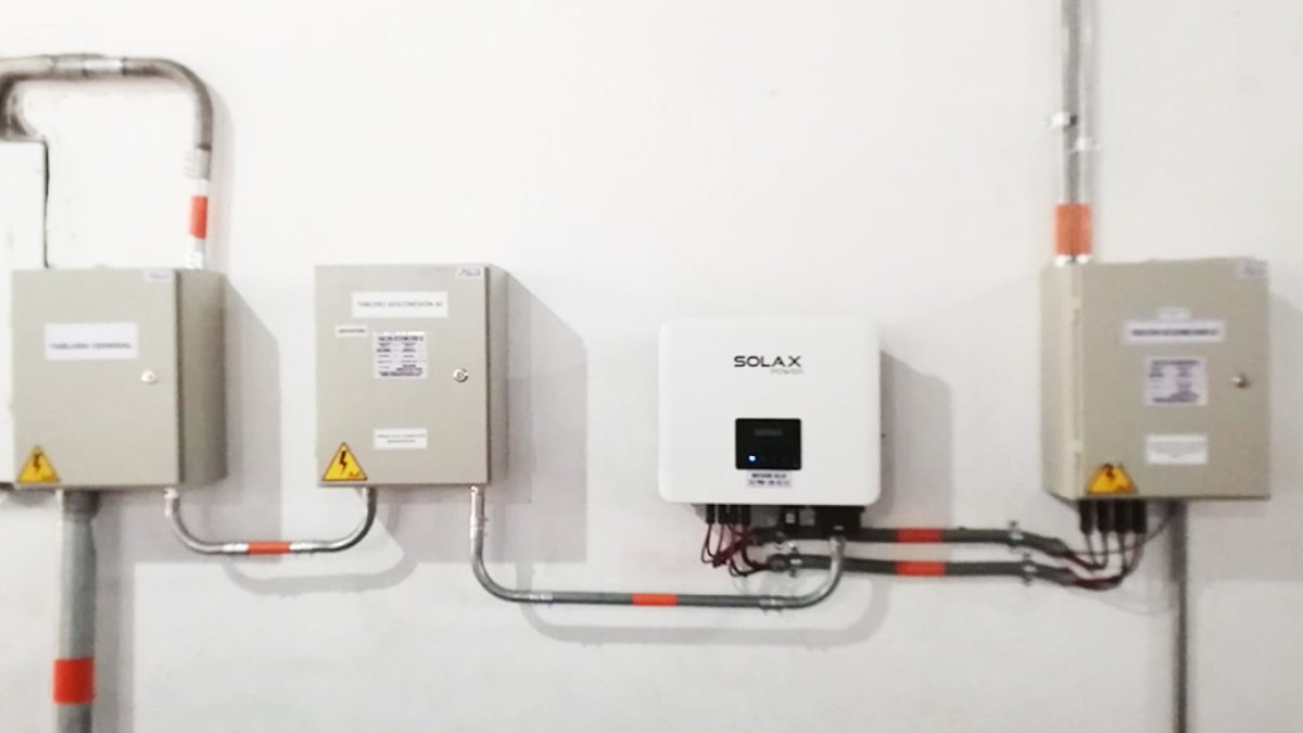 solaxpower's tweet image. #SolaXCase #StringInverter in #Colombia
An installation was carried out in #Florencia, #Caquetá, using #SolaX X3-PRO G2 (15 kW). The inverter is to supply power to a company, which now has greater control over its energy supply.