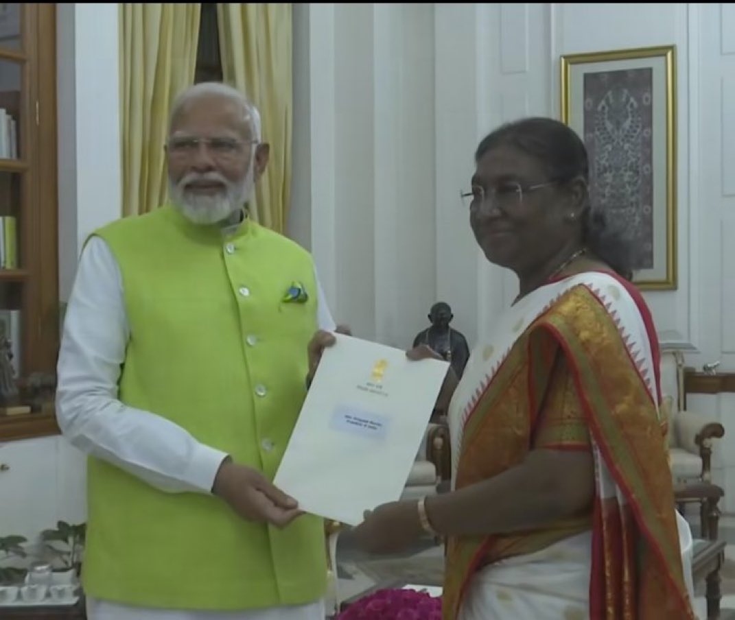 पूर्व प्रधान मंत्री नरेंद्र मोदी जी हमेशा अपने कर्मों की वजह से याद किए जाएँगे..।

 #ElectionResultsIndia