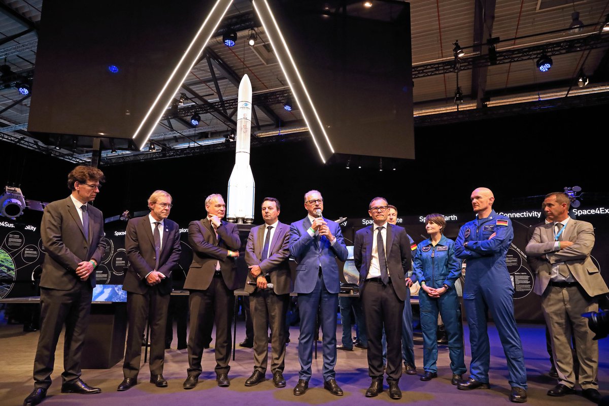 Actualités Spatiales (@actuspatiales) on Twitter photo · La nouvelle fusée européenne Ariane 6, qui succède à Ariane 5, fera son tout premier vol le 9 juillet prochain, a annoncé ce matin l'<a href="/ESA_fr/">ESA France</a>. · La nouvelle fusée européenne Ariane 6, qui succède à Ariane 5, fera son tout premier vol le 9 juillet prochain, a annoncé ce matin l'<a href="/ESA_fr/">ESA France</a>.