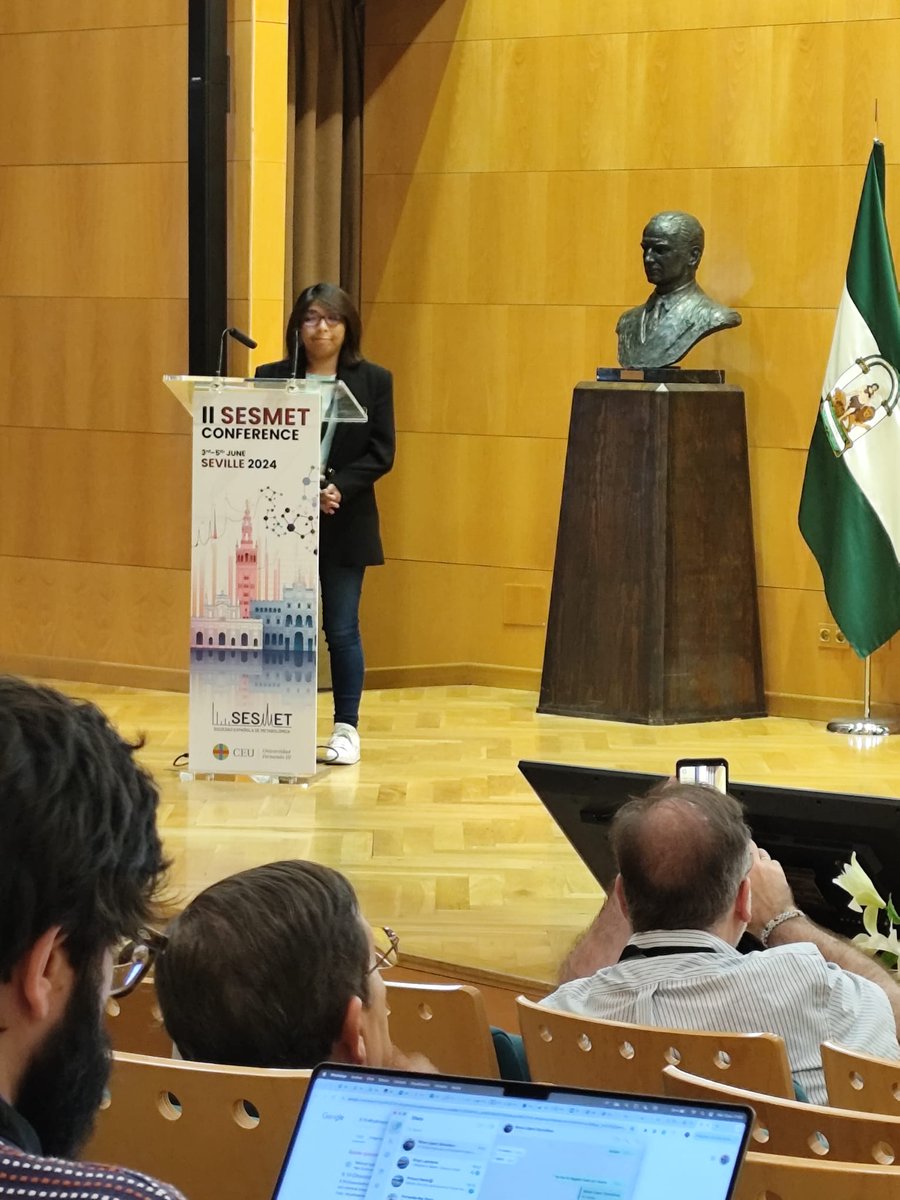 maricru06981967's tweet photo. I'm super excited to participate in the II SESMET Conference with an oral presentation and a poster! We're presenting our research "Integrating an in-vitro model of intestinal digestion with multiple Omics" . A great opportunity to share our work! @nutrimol https://t.co/4waymT3BA4