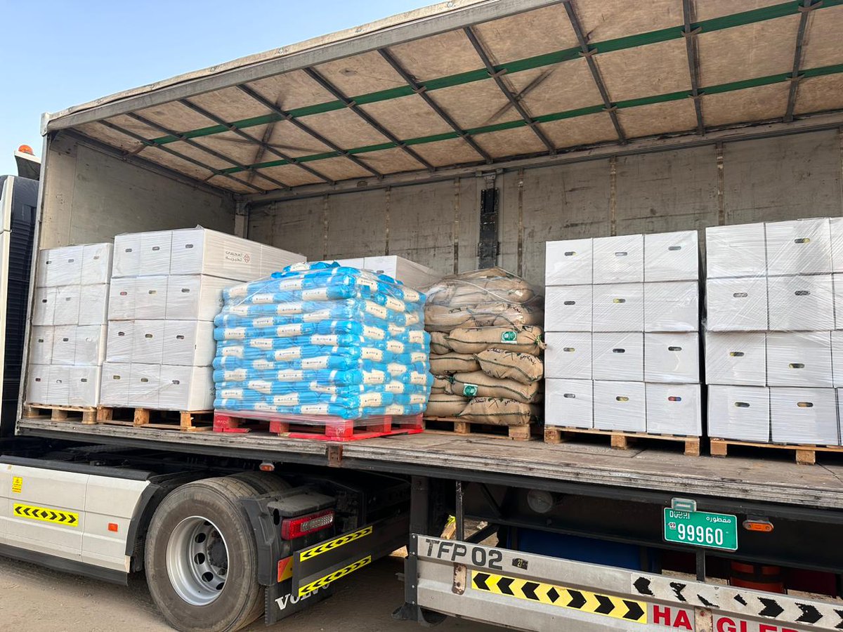AlRajhiFound's tweet photo. بفضل الله،، انطلقت النسخة التجريبية من مشروع السلال الغذائية بالشراكة مع مؤسستي العجيمي والمجدوعي الخيرية. يهدف المشروع لتوحيد الجهود وتحسين محتويات السلال، كما حقق توفيراً بنسبة 26% من إجمالي قيمة السلة الواحدة، مما زاد من عدد المستفيدين ولله الحمد. https://t.co/ee5rWz2XOm