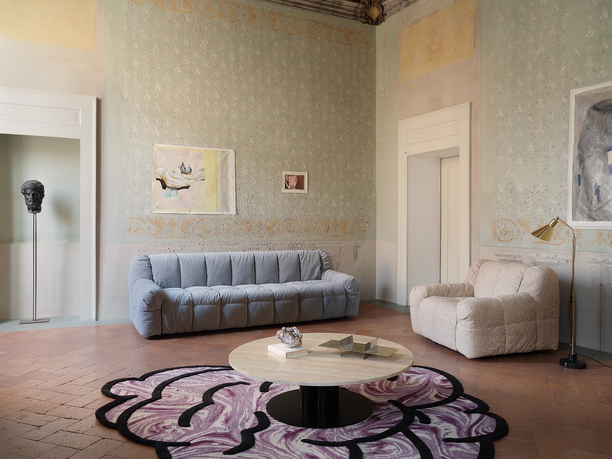 arflex's tweet photo. Strips sofa system designed by Cini Boeri 1968
At the end of the 60s, the architect Cini Boeri revolutionizes the furniture market with her model, that is now an “evergreen”: the seat system Strips.
-
#arflex #strips77 #sofa #armchair #design #ciniboeri #goya #smalltable https://t.co/MMgAdQLILg