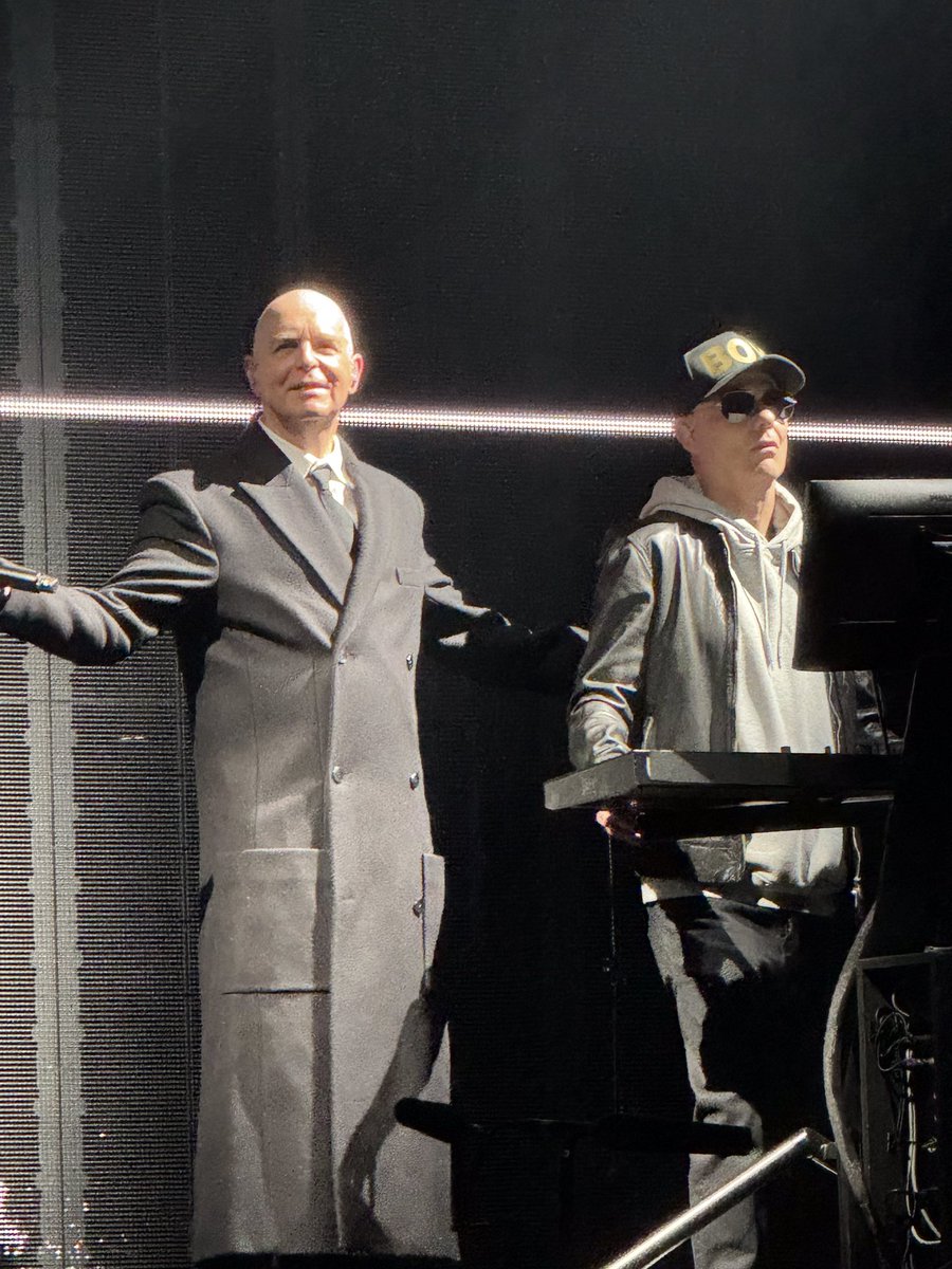 Gmac0872's tweet photo. Pet Shop Boys, Ovo Hydro June 2024 #petshopboys https://t.co/CDx5BlVtz7