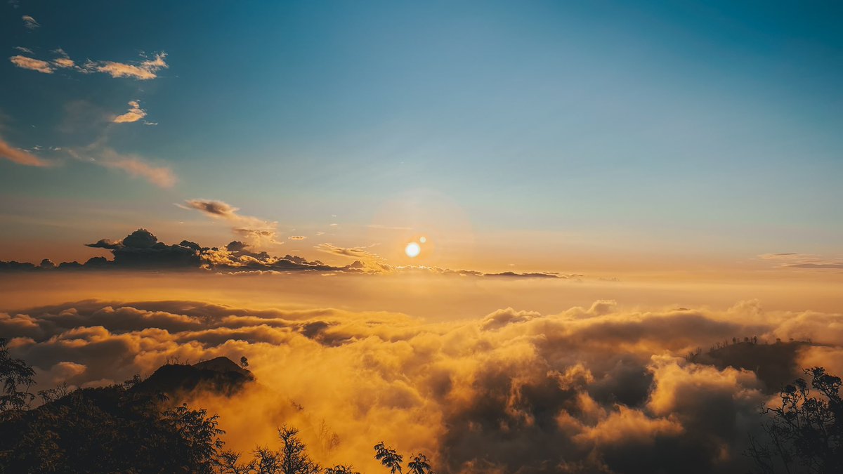 Semua telah berubah, hanya senja yang masih tetap indah..