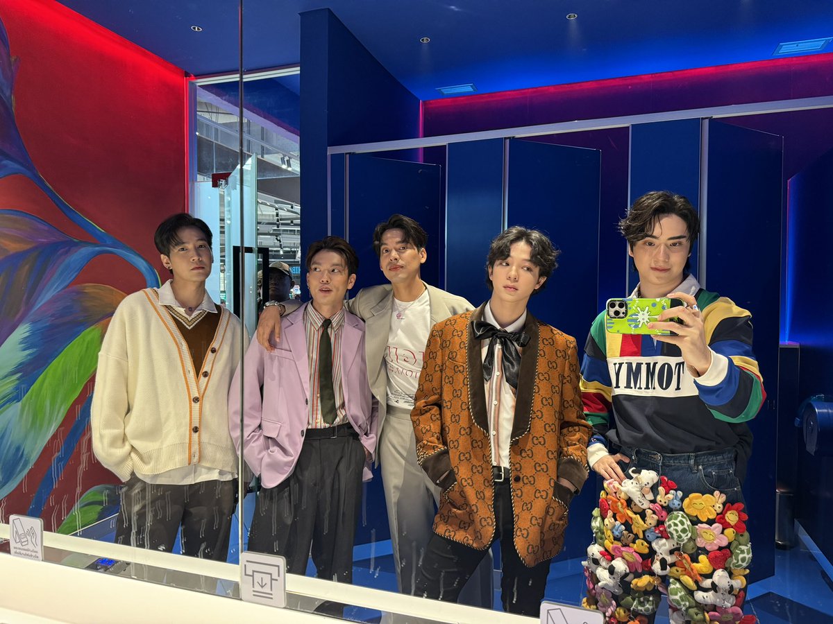 Tee_Jaruji's tweet photo. 😂🥰❤️  #TiktokShopRunwayxSB5 https://t.co/UAA7sBmasn