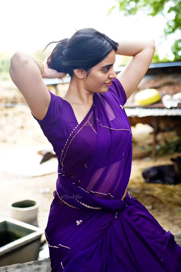 GPTg_f7bIAEMQFd?format=jpg&name=900x900