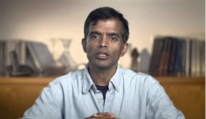 MnkeDaniel's tweet photo. Aswath Damodaran is the ‘Dean of Valuation.’

For almost four decades, he has been teaching valuation at NYU.

He also teaches millions of people online.

Here are 7 Key Valuation Lessons from Aswath Damodaran👇🏼
(+PDF of his Class Presentation) https://t.co/KoOCojC63H