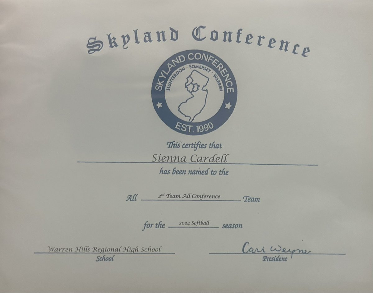 so honored to be named second team all conference!! even more thrilled to celebrate my amazing teammates who also received well-deserved recognition! 
#uncommitted #classof2025