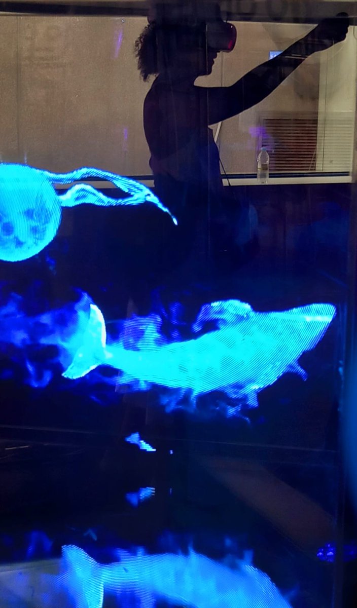 LAdeSoria's tweet photo. Virtual Reality... https://t.co/X631b8gF61