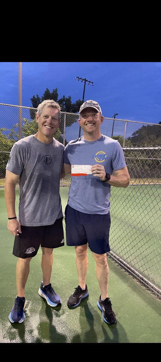 Oneal Staples tweet media