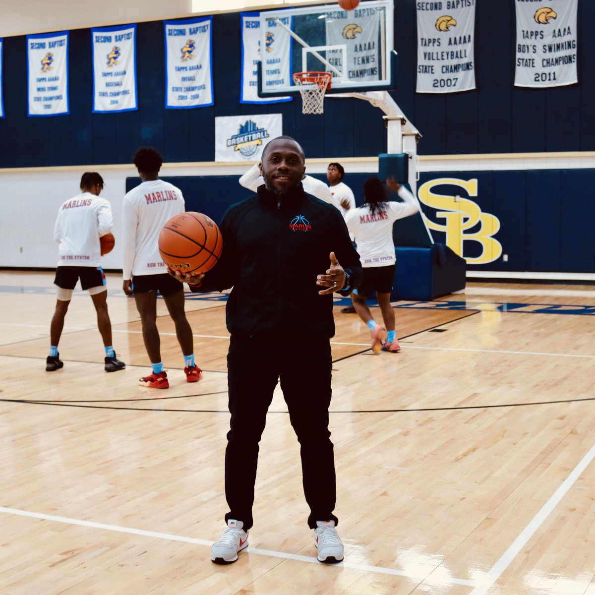 Madhouse Basketball tweet media