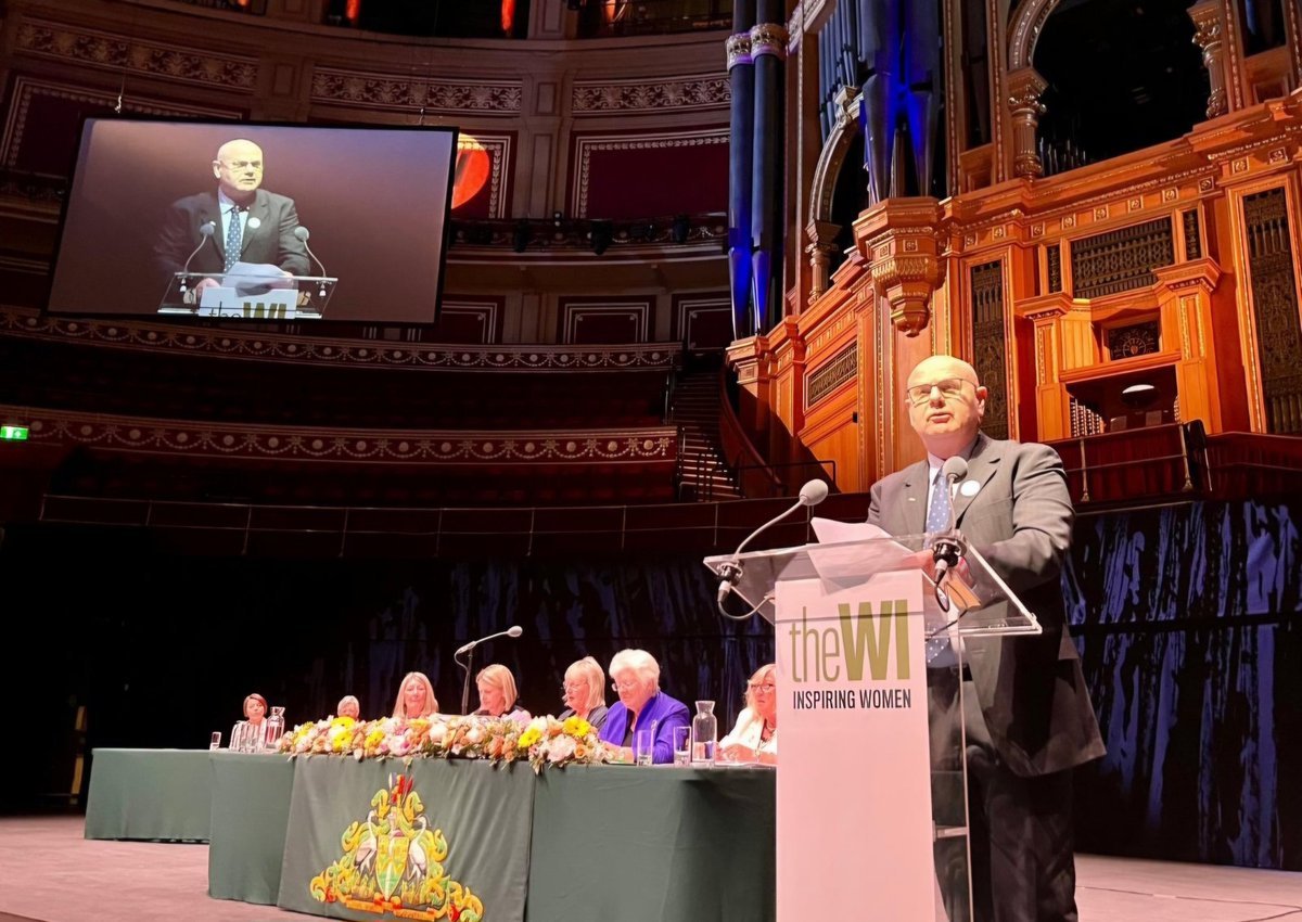 WomensInstitute's tweet photo. We're listening to @EddieCrouch, Birmingham dentist &amp; current Chair of @TheBDA Principal Executive Committee. He is giving a rousing "For" (the resolution) speech about the industry &amp; what - according to BDA - is needed to support dentists, &amp; public's dental health. #WI_AM2024 https://t.co/3IfgZ49ZTm