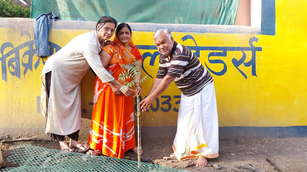 swapnil_50's tweet photo. @narendramodi #MotherEarth 
#PlantTree https://t.co/Dutmff3oxk