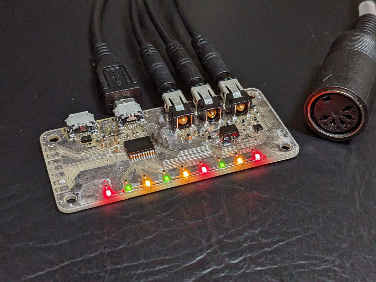 root_ab's tweet photo. USB-MIDIインタフェースを買う金が無いけど作る暇があったから作った https://t.co/Zg7Mhszmnx
