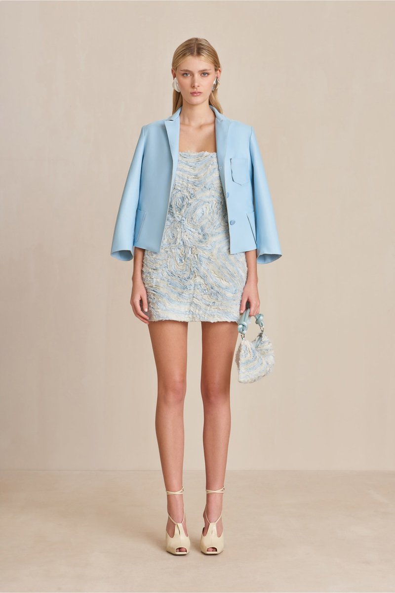 kendam_com's tweet image. Cult Gaia Pre-Fall 2024 collection lookbook (30 outfits) kendam.com/news/lookbooks…

#CultGaia #PreFall2024 #Lookbooks #Fashion #Kendam