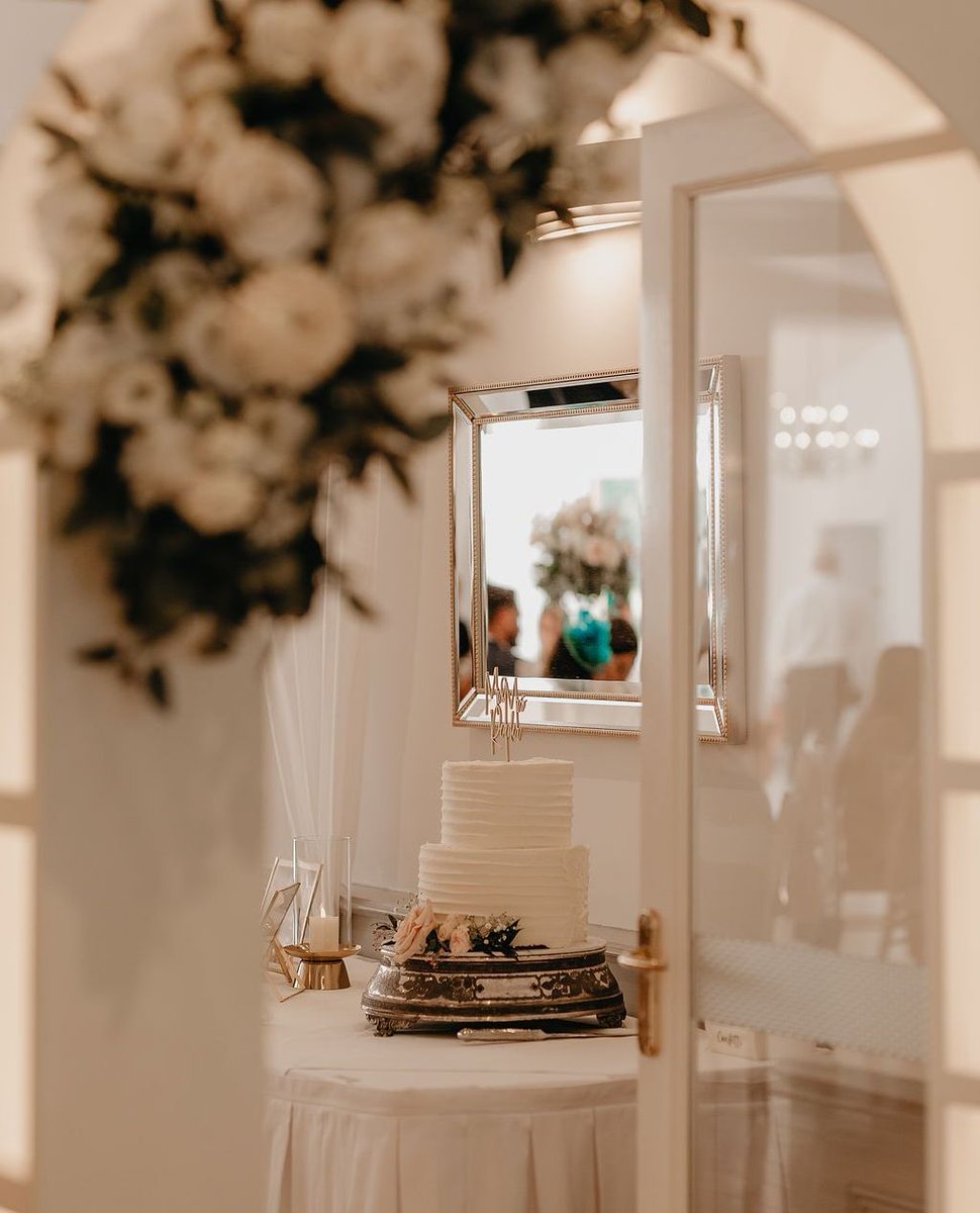 HacknessHotel's tweet image. We spy something delicious 🍰

📸 @photosfromsophie

To book a tour of Hackness Grange wedding venue in Yorkshire pop us a message or email us on weddings@hacknessgrange.co.uk. We would love to hear from you and start your wedding planning