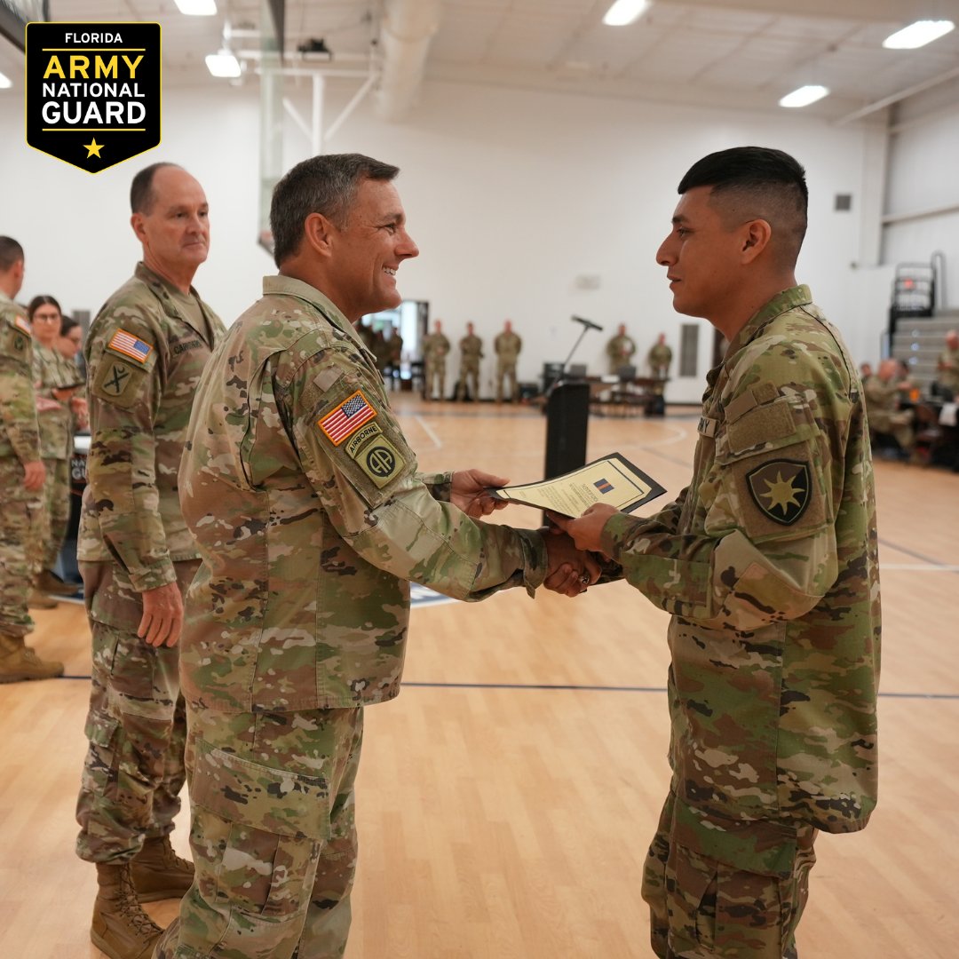 FLArmyGuard's tweet image. The Final Formation, a prestigious event organized by the #FLGuard for soldiers nearing their ETS. This event offers a platform for reenlistment with exceptional #benefits, if eligible some soldiers could receive #bonuses. It also provides opportunities to explore new units &amp;amp; MOS