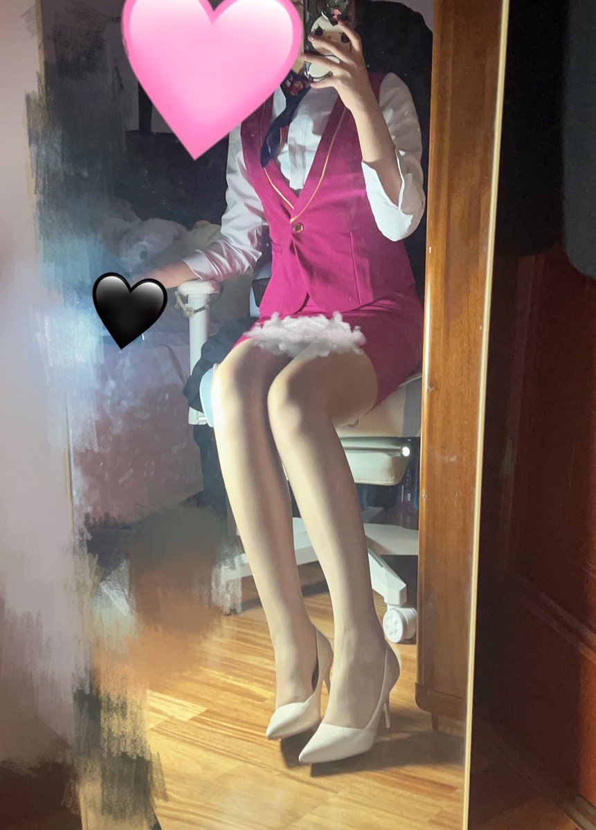 SSlimco's tweet photo. 姐cos的像吗 https://t.co/eppezihZtJ
