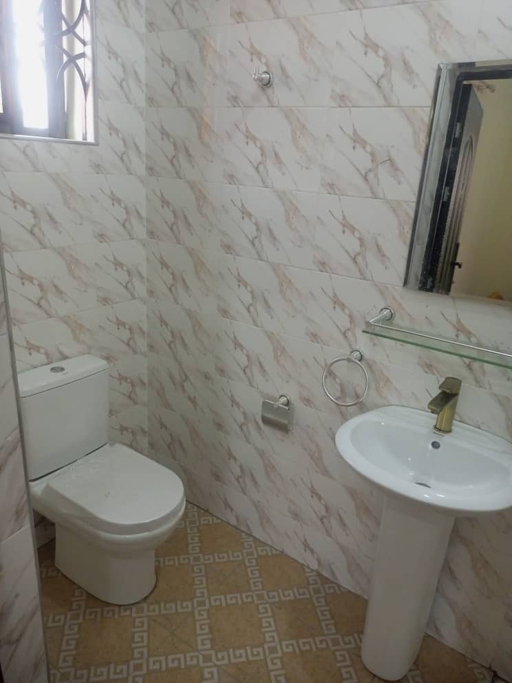 sheltermart's tweet image. Two (2) Bedroom Apartments for Rent at Tse Addo
GH₵5,000 per Month
📲 +233 24 491 0599 | +233 54 281 0990
#TseAddo #Spintex #EastAirport #Airport #Accra #Ghana #realtor #realestate #agent #apartments #houses #rent #VisitGhana #Africa #estate #RoundAbout