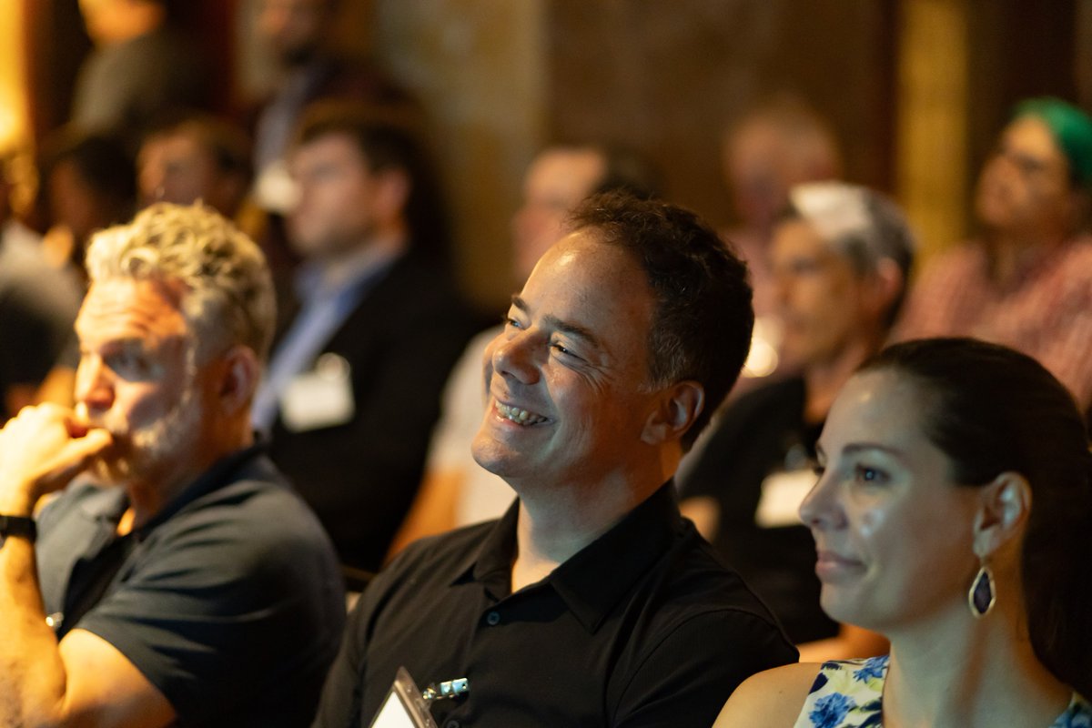 Astronomic tweet media