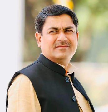 DAILYNEWSE58835's tweet photo. बड़ी खबर यूपी : लखीमपुर खीरी जिले की धौरहरा लोकसभा सीट से सपा प्रत्याशी आनंद भदौरिया चुनाव जीते। https://t.co/BWeNOyHgzQ