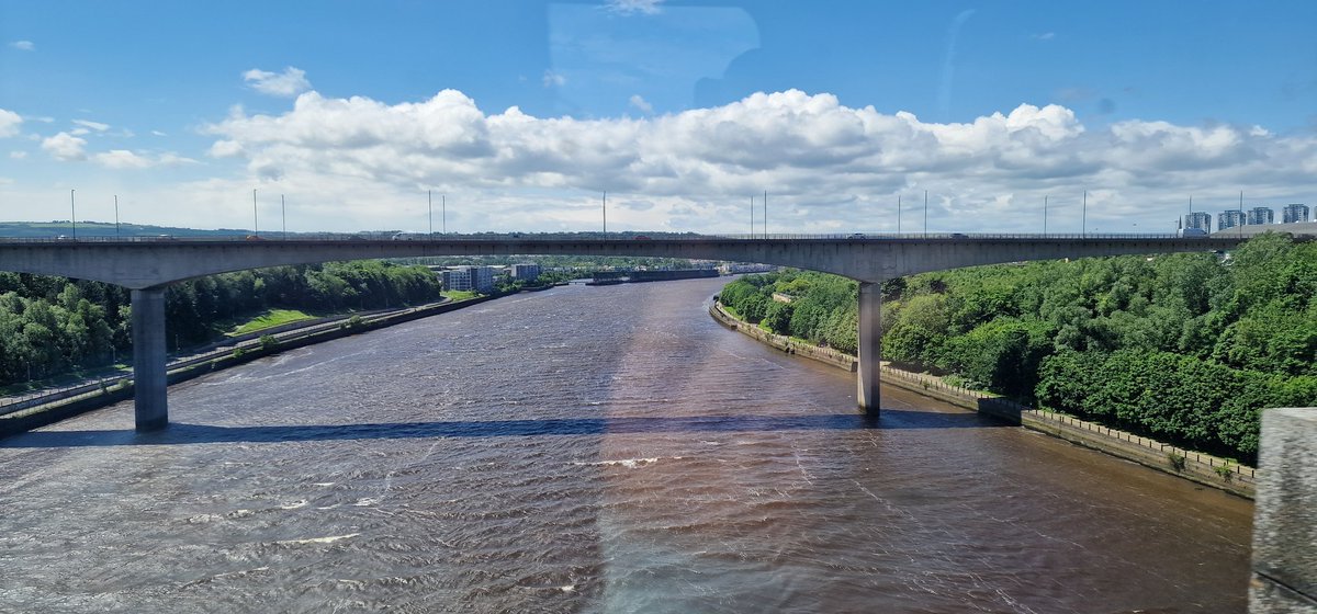 HannahAW's tweet image. A sunny day in Newcastle, passing through on my way to this year's #dhpconf @divhealthpsych conference!