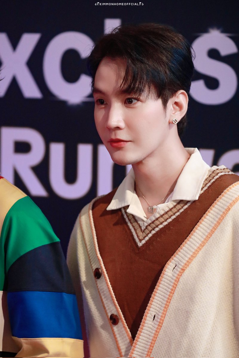 KIIMMONOFFICIAL's tweet photo. ใจมันมีดวงเดียวก็ให้แค่You 💜

꒰ #TiktokShopRunwayxSB5
#SBFIVE  #ขุณขิมมอญ ꒱

@KiimMon https://t.co/52BOGcoc5a