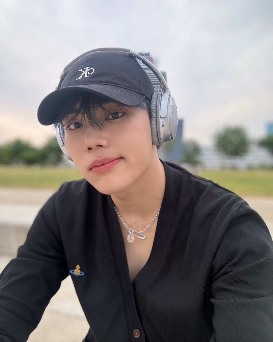 parkgw__'s tweet image. 240605 ZB1 인스타그램 #박건욱  

[ Let’s go picnic🍀]