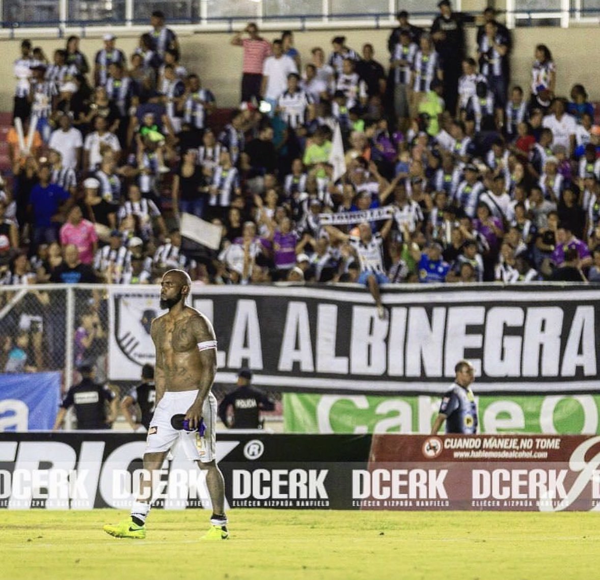 CAMPEÓN como Capitán ⚽️ y como Director Técnico 🧠! Qué grande <a href="/pinbaloy23/">Pinbaloy</a> 🏆ORGULLO TAURINO 🖤🙌🏾🇵🇦