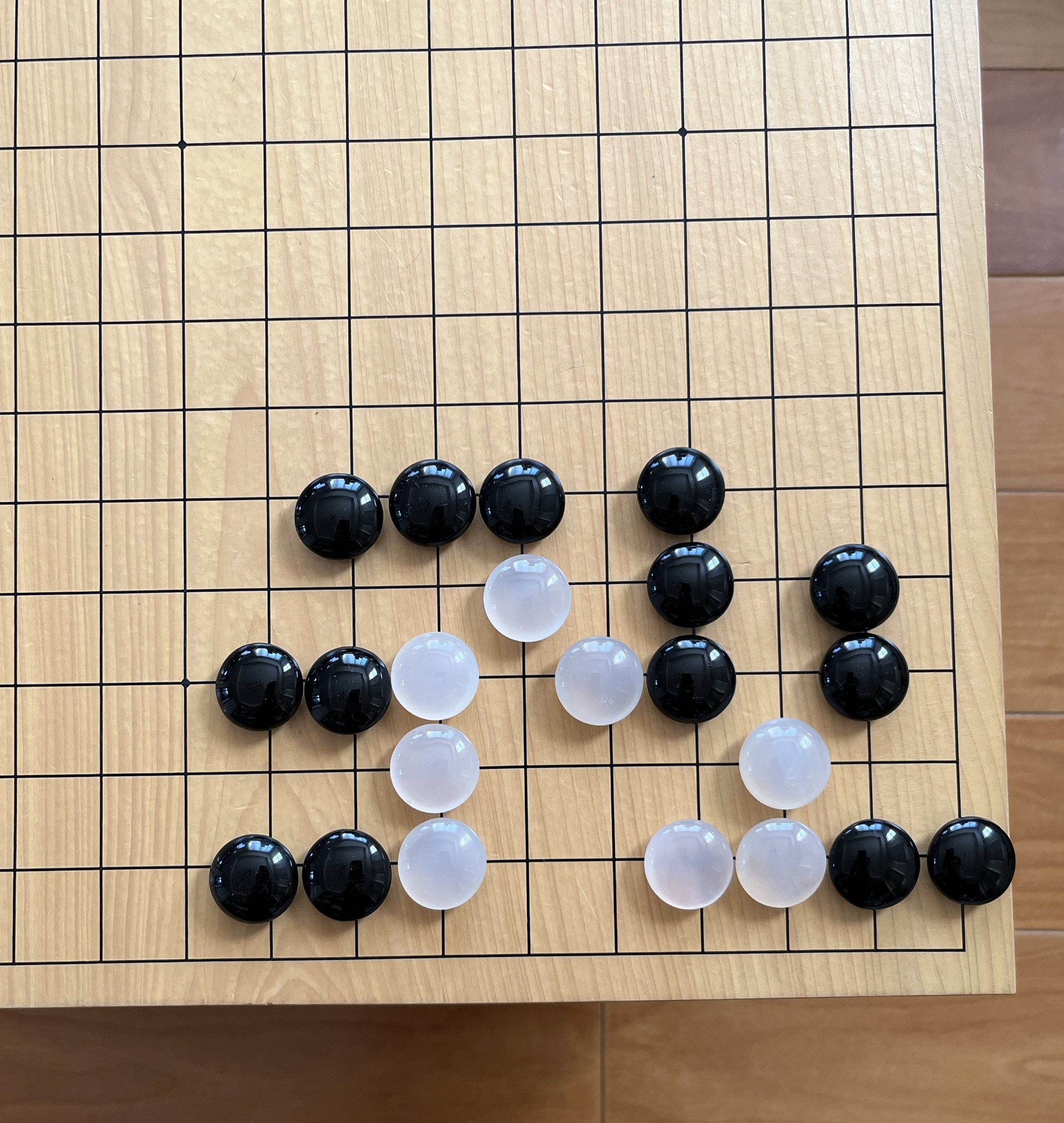 囲碁　囲盤　囲石 8㎜碁石 ミニチュア囲碁3点セット 406-8M-02 – kurokigoishiten